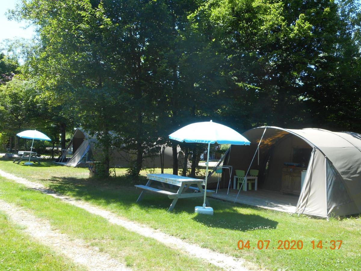 Hotel Camping Les Arbois Montjay  Exterior foto