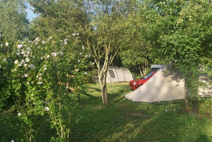 Hotel Camping Les Arbois Montjay  Exterior foto