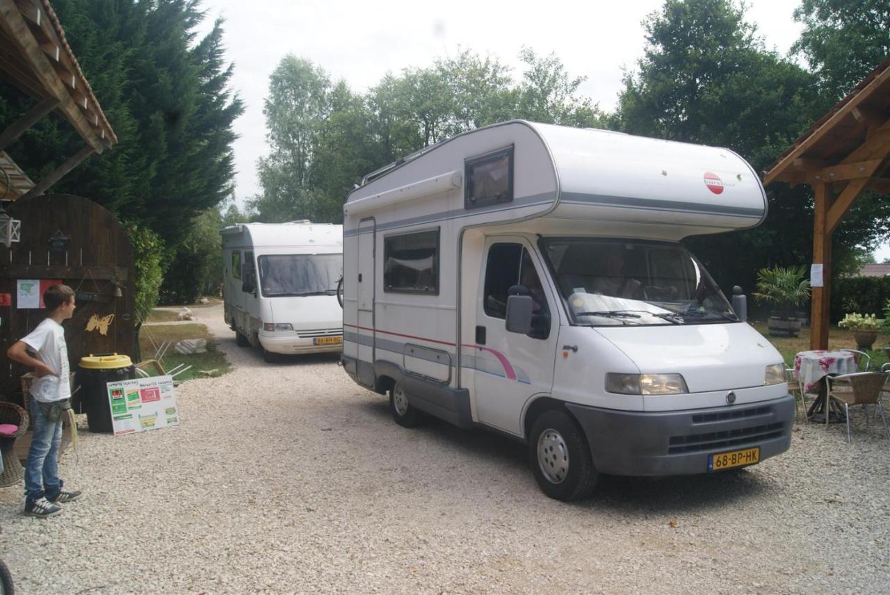 Hotel Camping Les Arbois Montjay  Exterior foto