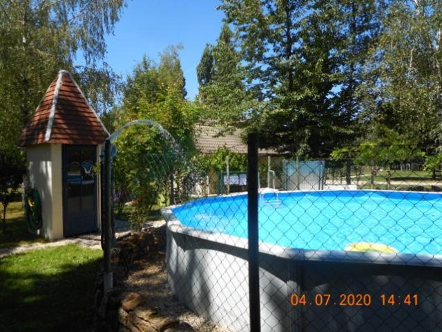 Hotel Camping Les Arbois Montjay  Exterior foto