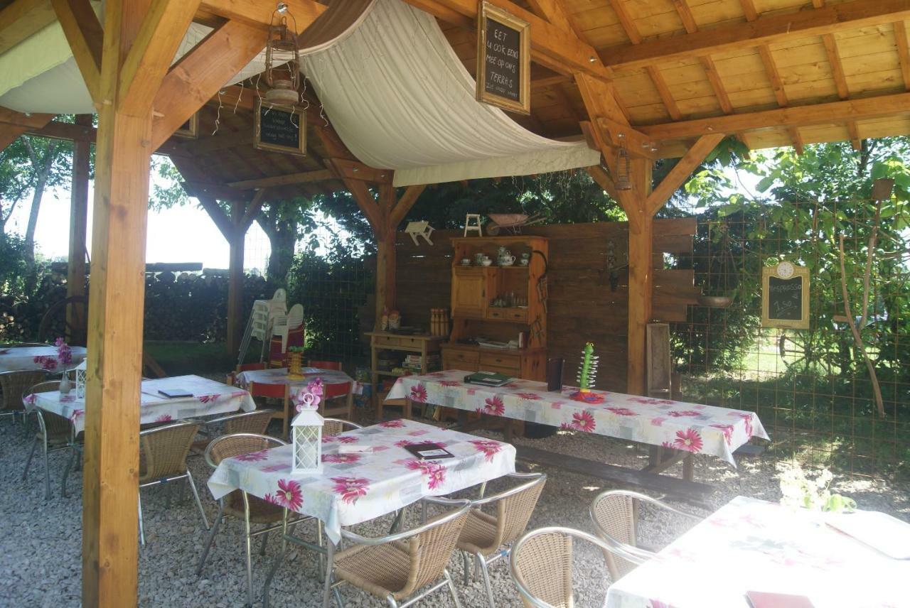 Hotel Camping Les Arbois Montjay  Exterior foto