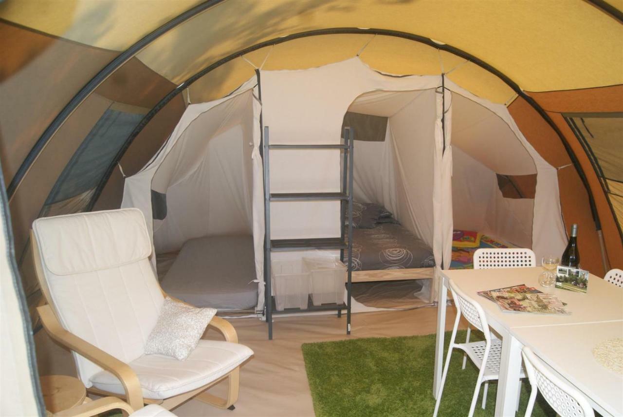 Hotel Camping Les Arbois Montjay  Exterior foto